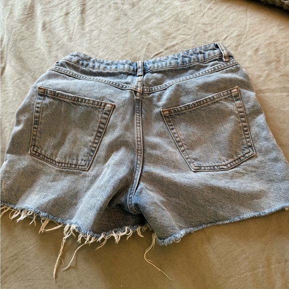 Topshop a-line style Denim shorts - Picture 2 of 3